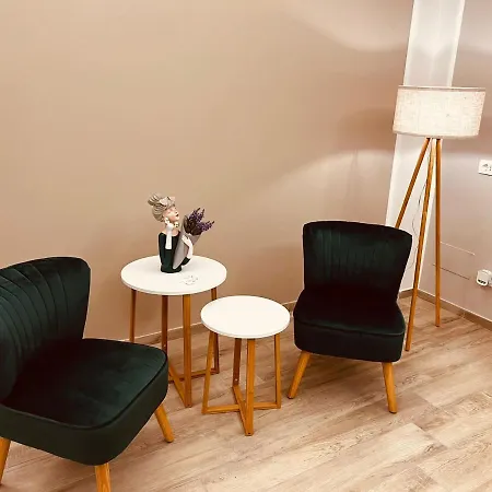 Sweet Dreams Dan Champs